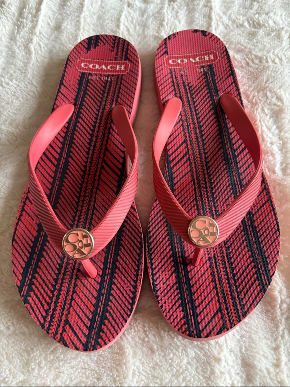 Coach flip flops striped & gold logo sandals slides beach size 9/10